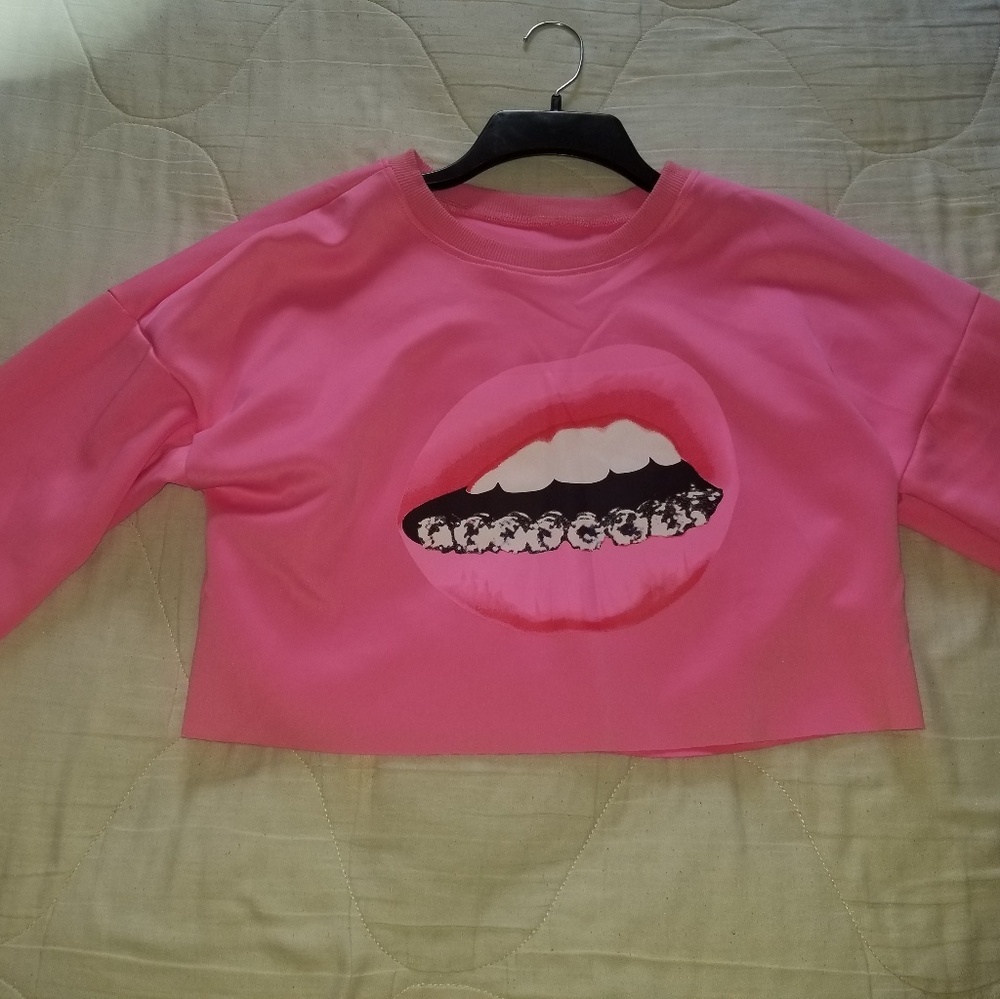 Brand new pink cropped top